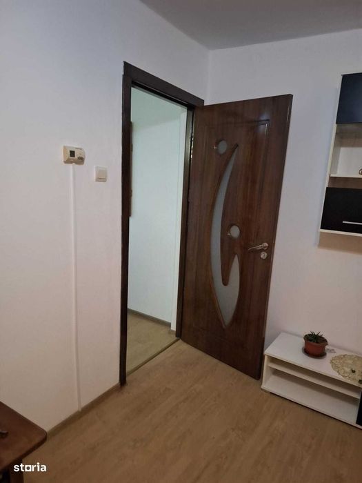 De vânzare apartament 2 camere zona APOLO