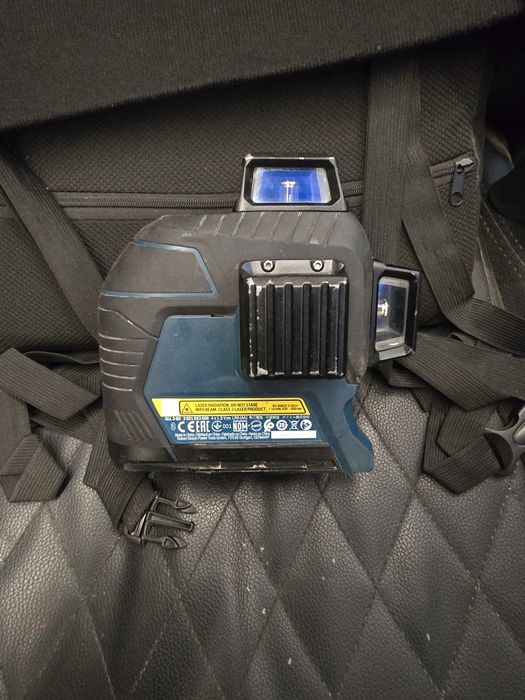 Bosch GLL 3-80 лазерный урвен