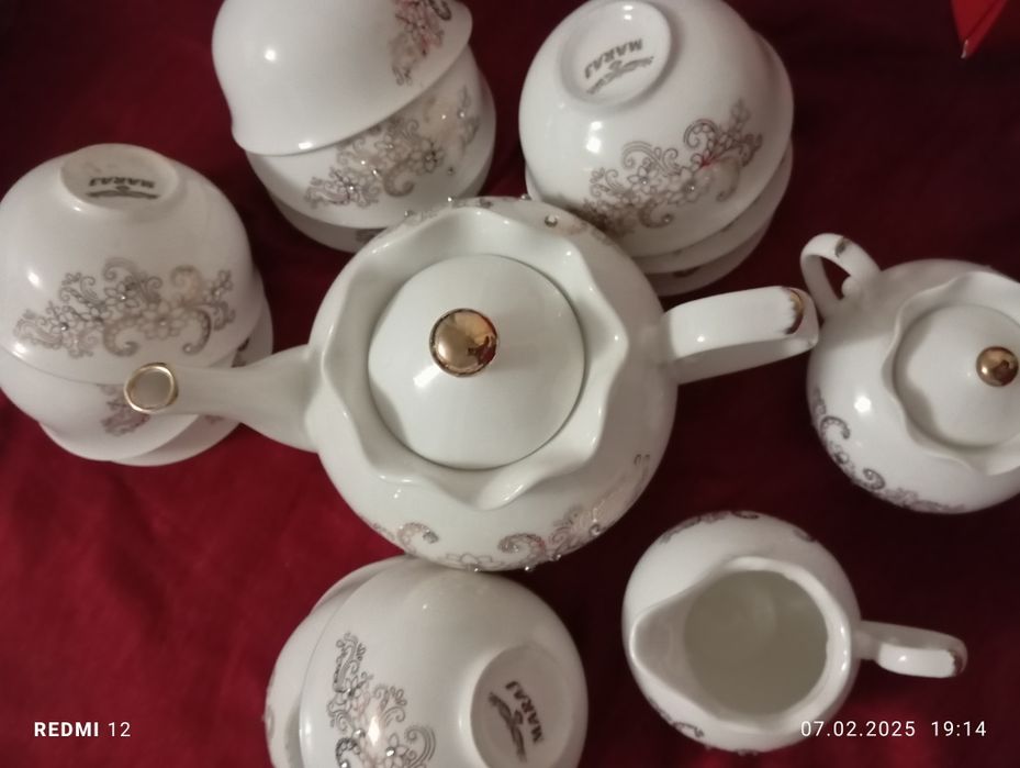 Чайный сервиз из 15 предметов