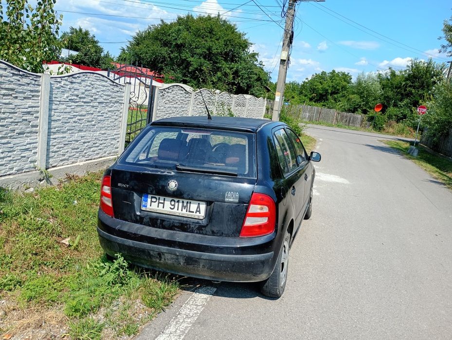 Vând Skoda Fabia an 2004, pentru circulație sau RABLA