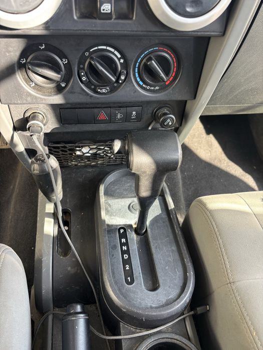 Jeep Wrangler Sahara 2011