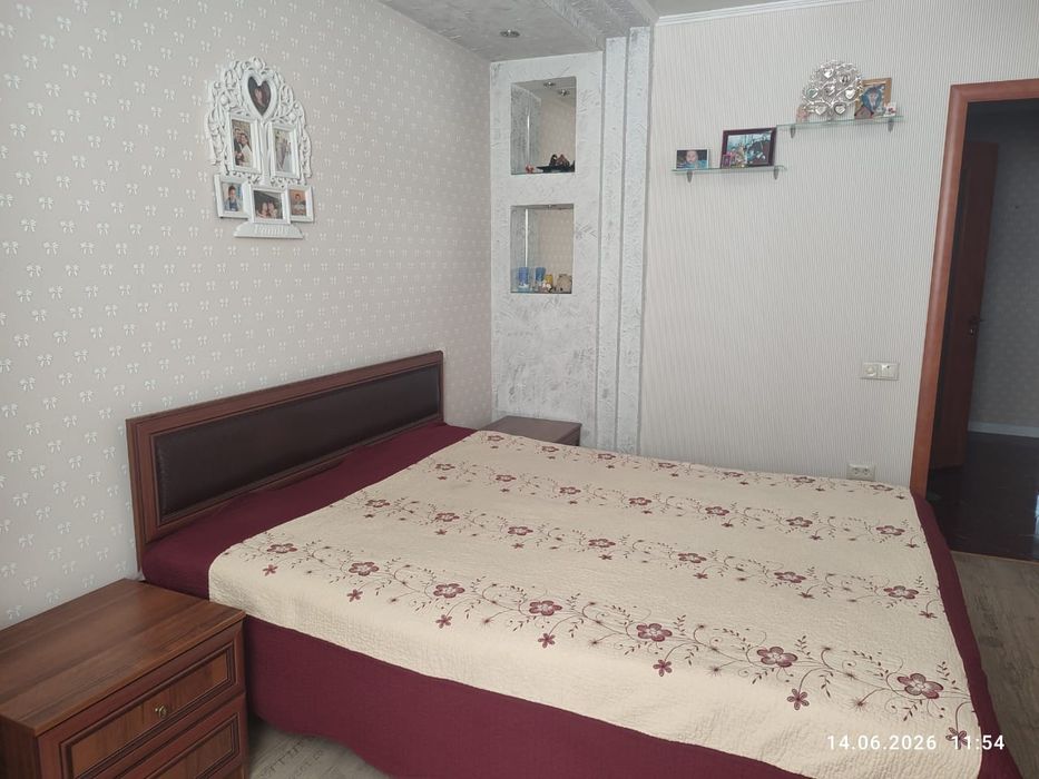 Продам спальный гарнитур