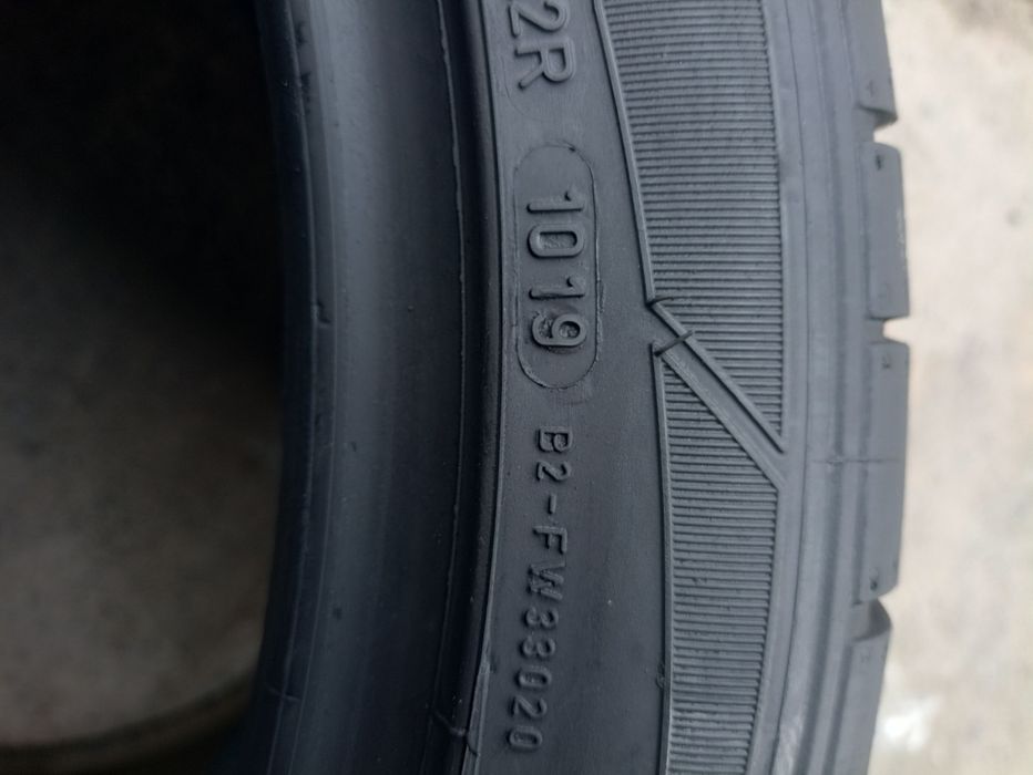 4 anvelope de vara Dunlop 255/40 R21 dot 1019