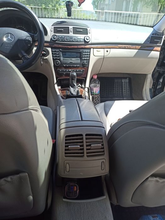 Mercedes w211 e320