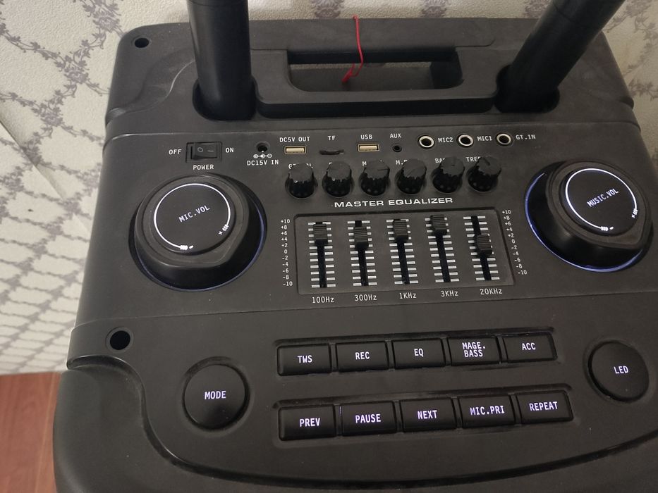 Музыкальная караоке колонка