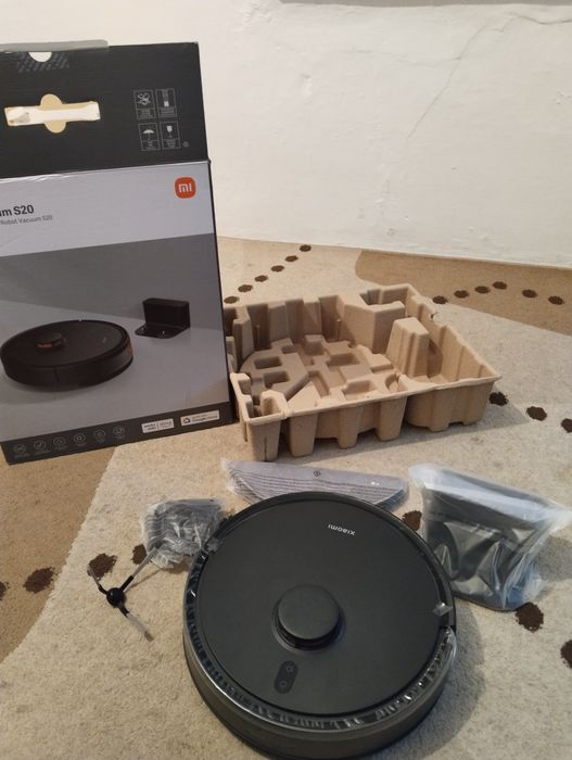 Робот пылесос новый