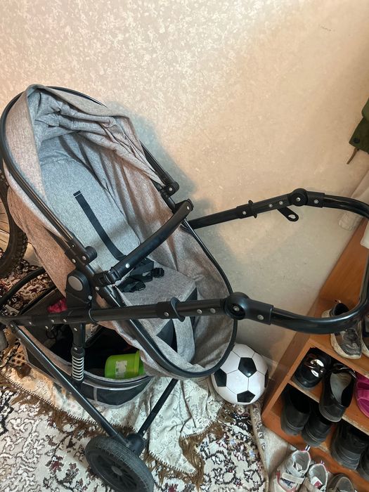 Продаю коляску детскую