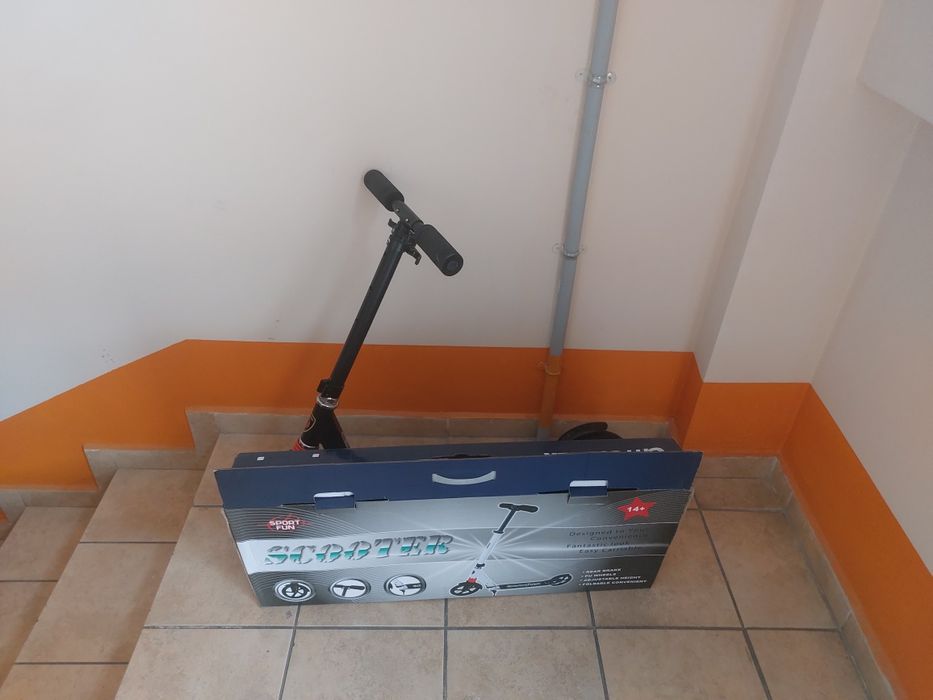 Самокат детский. В хорошем состоянии продаю