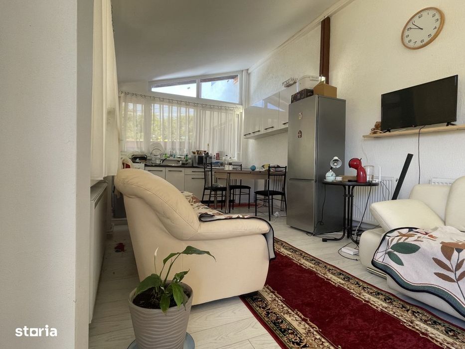Casa spatioasa cu 5 camere
