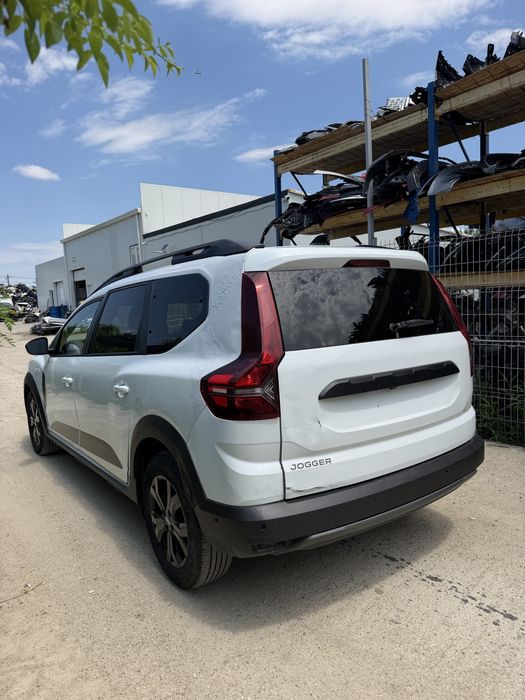 Dacia Jogger EXTREME 7 LOCURI Benzina + GPL 2023 usor avariat / lovit