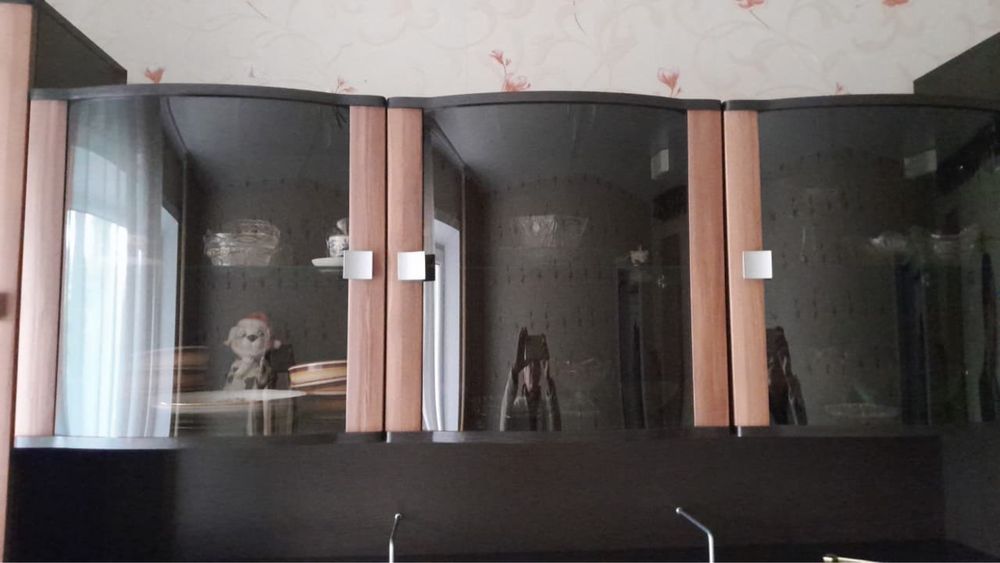 Продам стенку-горку в отличном состоянии