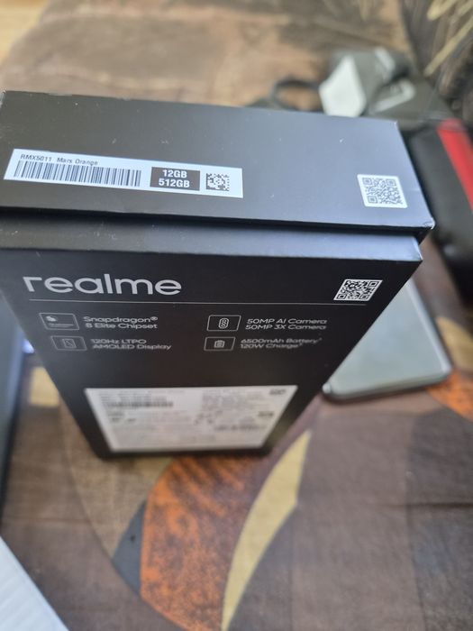 Продавам Relmi Gt7 Pro във добро съснояние като нов 12 GB Ram 512 свободна памет