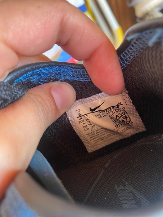 Боти, маратонки найк