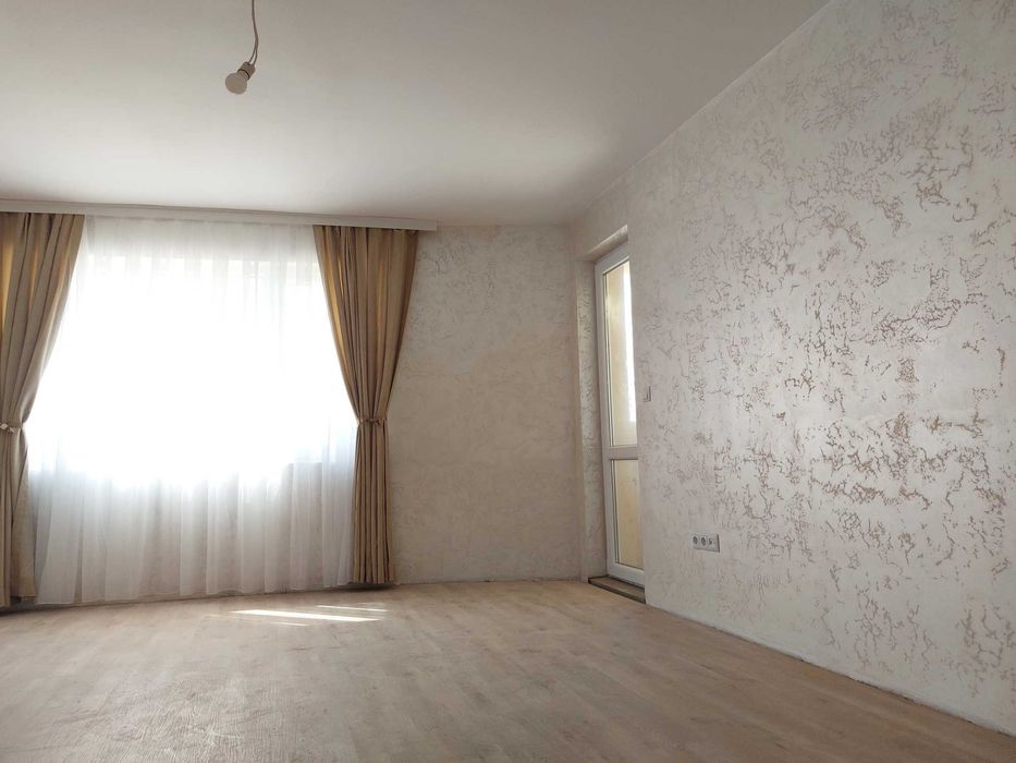 Продава се Тристаен апартамент в Варна, Погреби - 76 кв.м за 1908 €/кв.м - Снимка #1