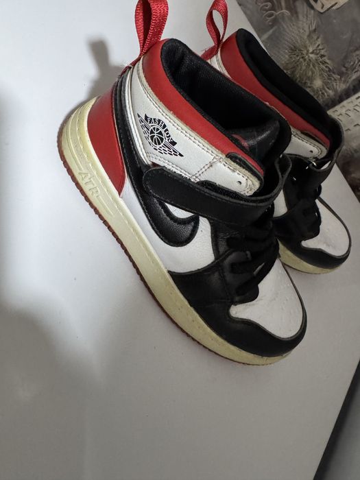 Проодам обувь на весну осень