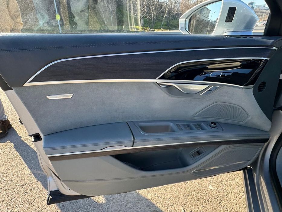 Audi A8 Audi A8 Hibrid – Full Option – Istoric complet – Stare impecabilă