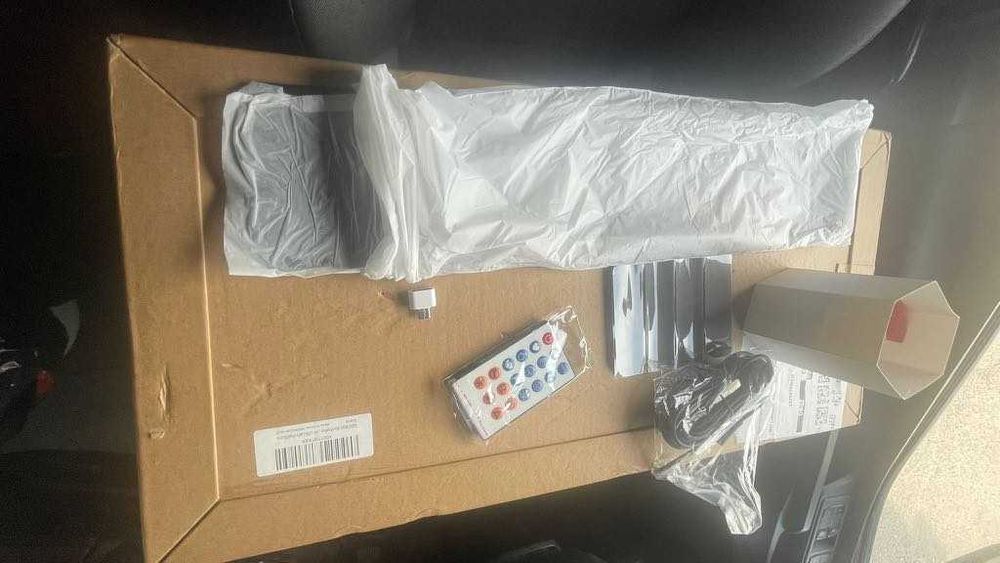 Мигащи очи табела