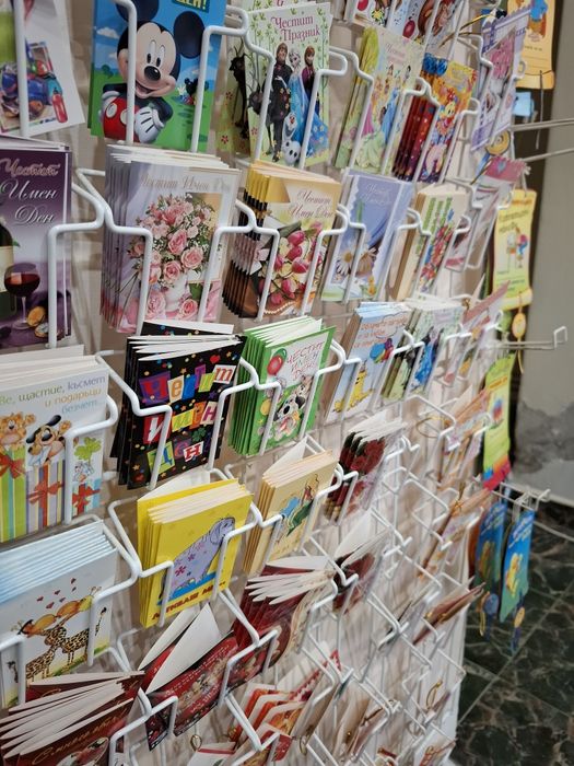 Стелаж за малки картички