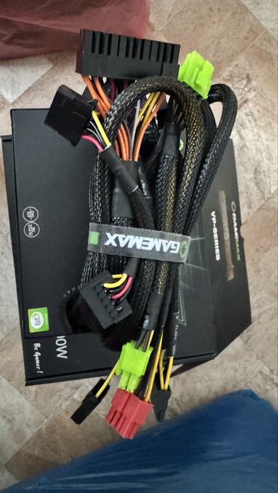 Продам блок питание для компьютера gamemax vp 700v