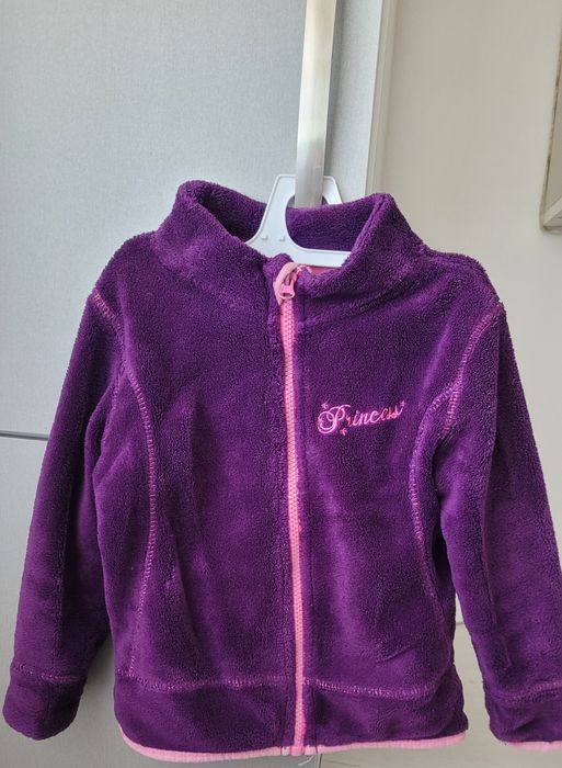 Hanorac fetite Lupilu