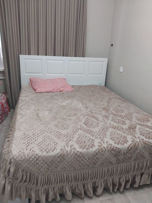 Продам спальний гарнитур