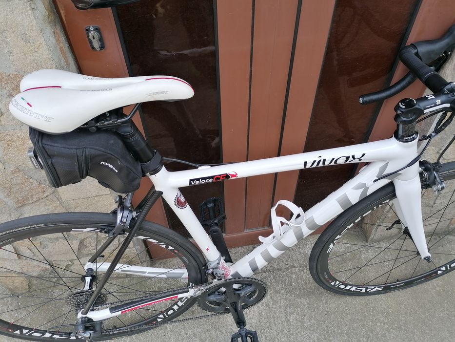 Шосеен Електрически VIVAX  Carbon, Shimano Ultegra 3*10