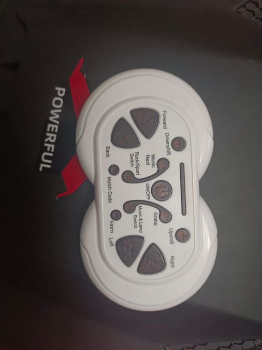 Продается детская машина багги 809