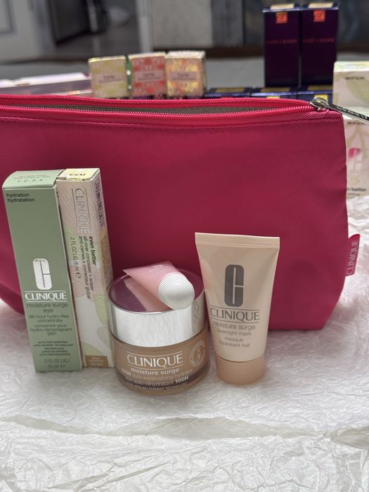 Набор для Clinique 4pc из США Подарки женщинам на НГ Ликвидация