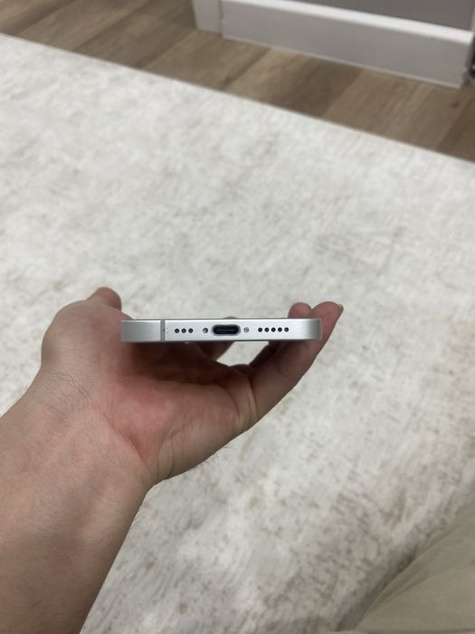 Iphone 16e 128gb 92% эмкость