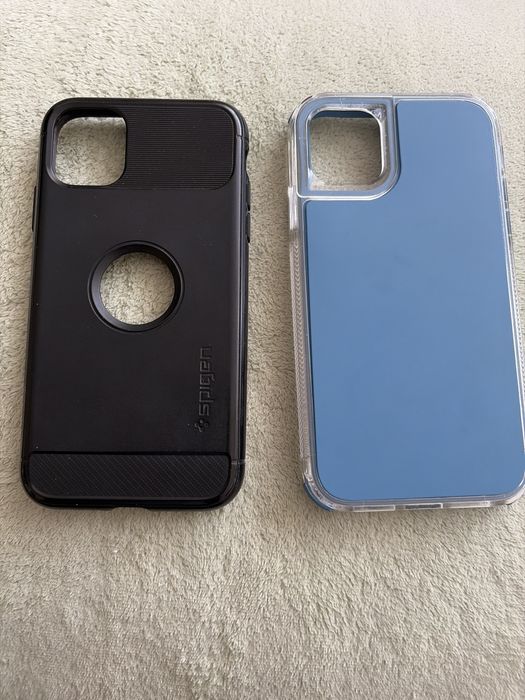 IPhone 11 с 2 кейса
