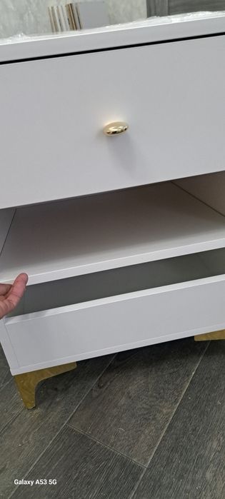 Тумба прикроватная