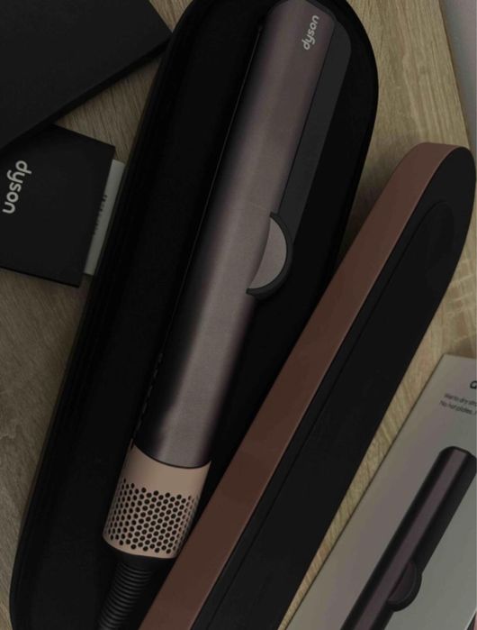 продам новый Dyson Airstrait