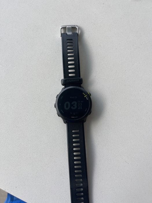 Смарт часовник GARMIN FORERUNNER 55, черен
