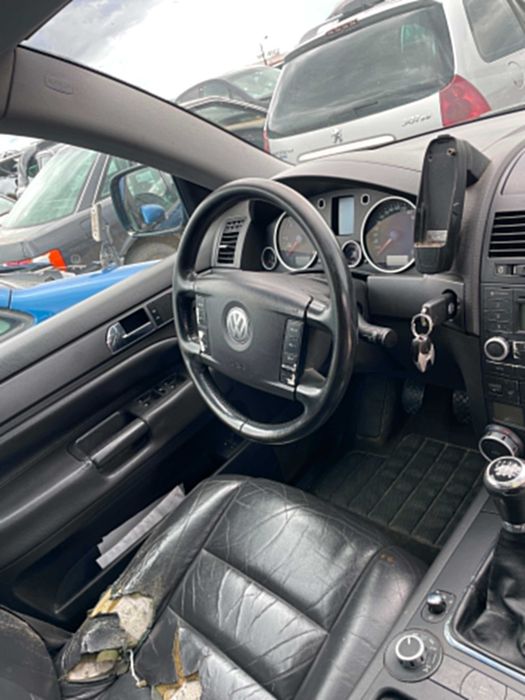 VW Touareg 2,5 177