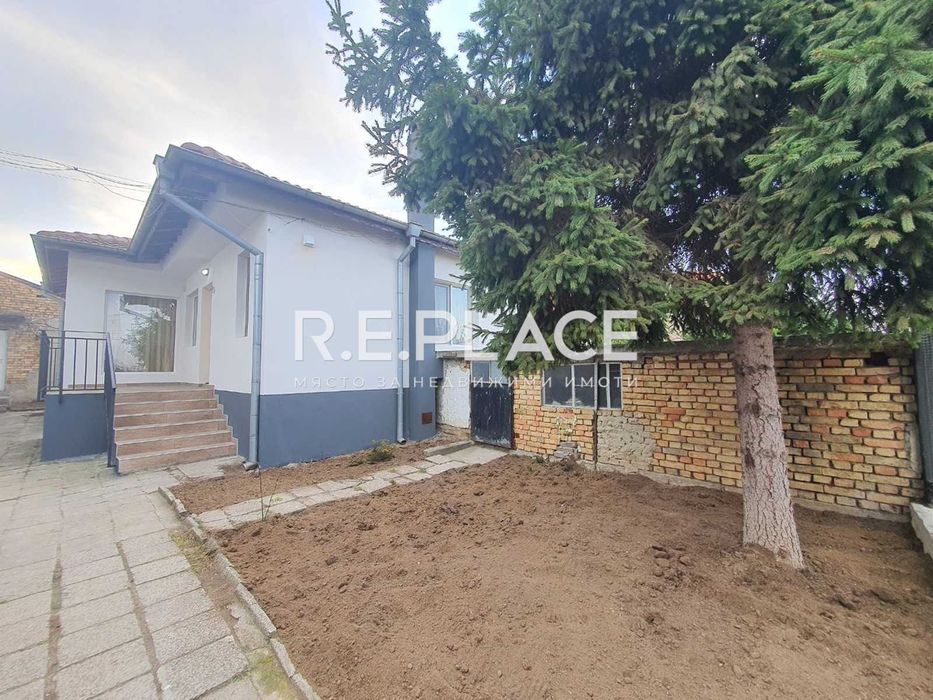 Дава се под наем Къща в Варна, Галата - 110 кв.м за 612 € - Снимка #12