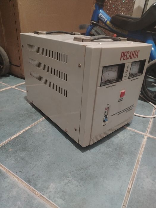 Стабилизатор 220В