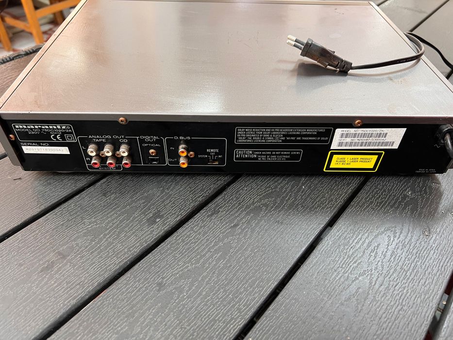 УСИЛВАТЕЛ TEAC A-X400

(Цената е за брой)
