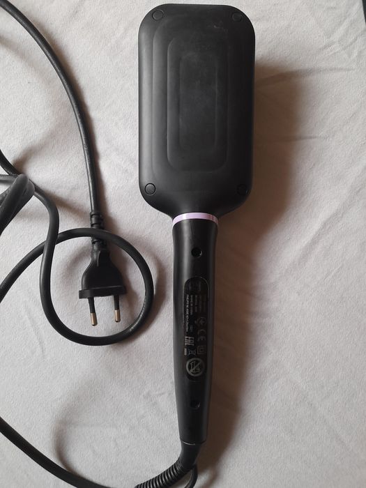 Четка за изправяне на коса Philips