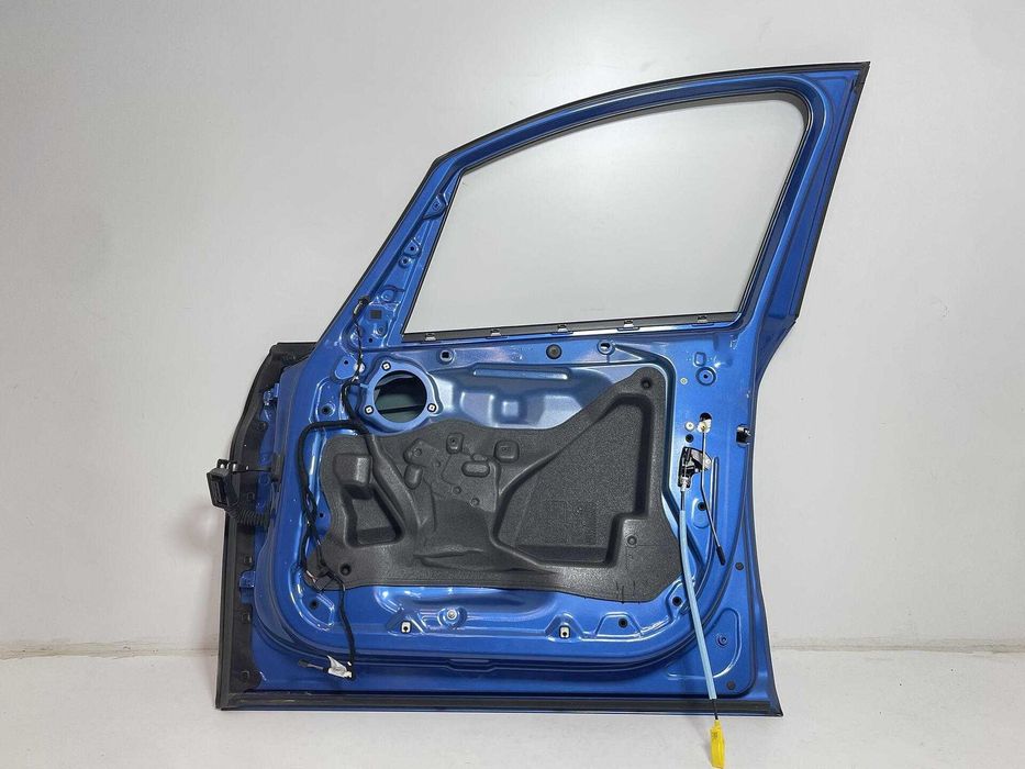 Предна дясна врата за BMW 2er F46
