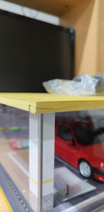 Паркинг гараж за умалени модели мащаб 1/24