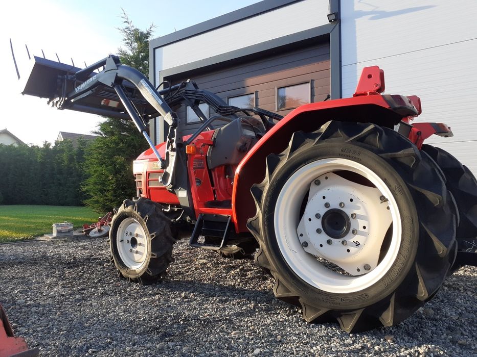 Tractor japonez kubota yanmar33cp 4x4