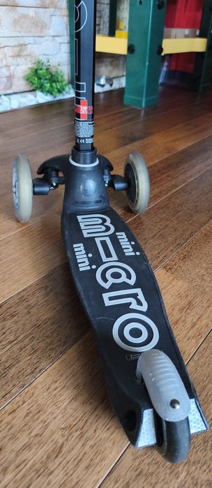Черна и червена тротинетка Mini Micro 3 в 1  със седалка