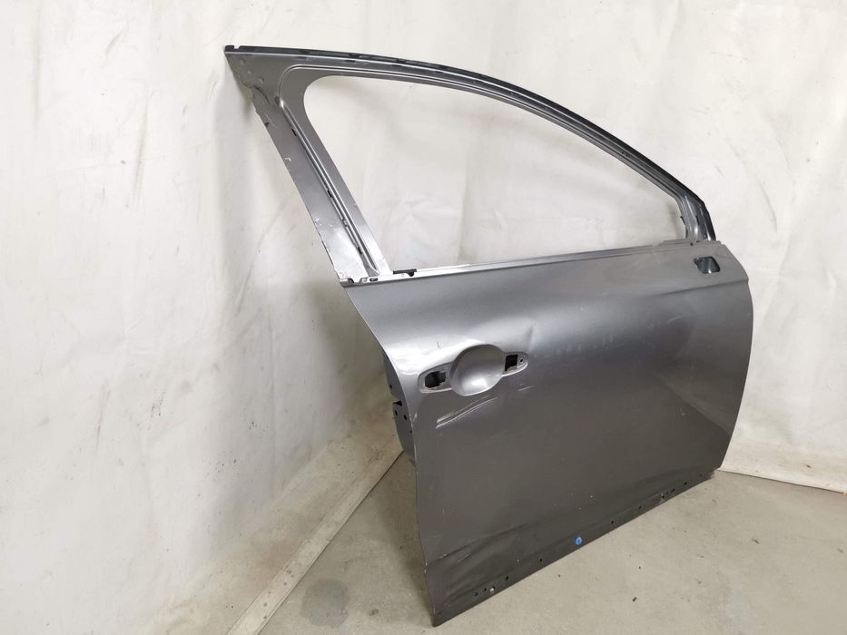 Предна Дясна Врата Рено Клио 5 / Renault Clio 5 [ - ] Оригинална Повре