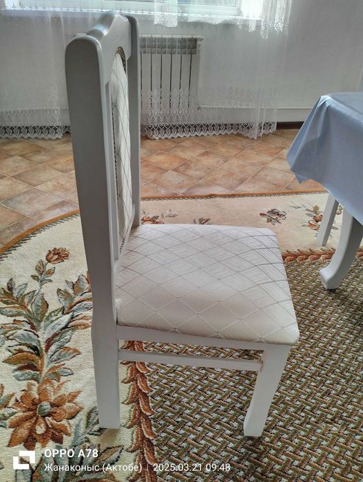 Продам стулья почти новые