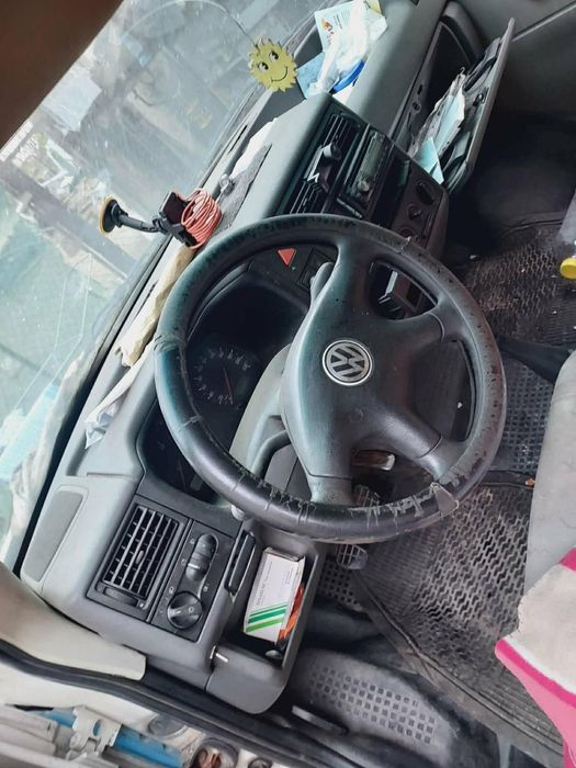 VOLKSWAGEN Golf 2000 — imagine 5