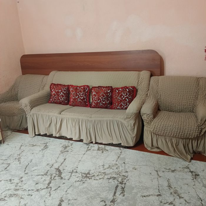 Divan kreslo sotiladi