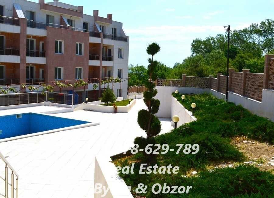 Дава се под наем Двустаен апартамент в Бяла - 61 кв.м за 74311.59 € - Снимка #2