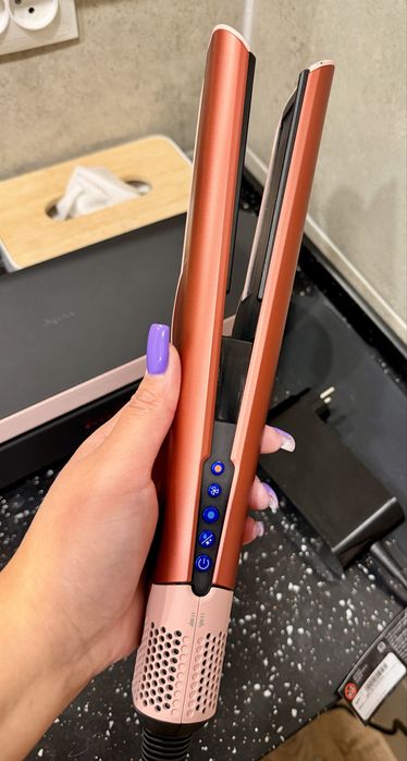 Dyson Airstrait strawberry