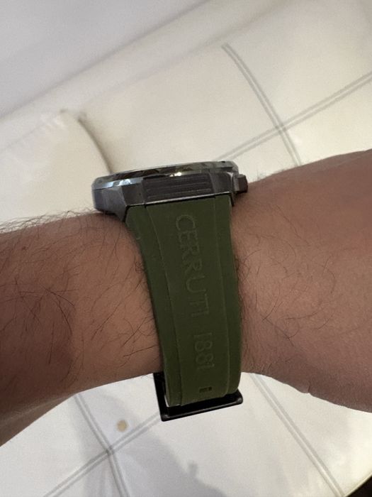 Cerruti 1881 Нов