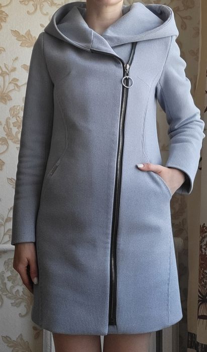 Женское пальто, размер S
